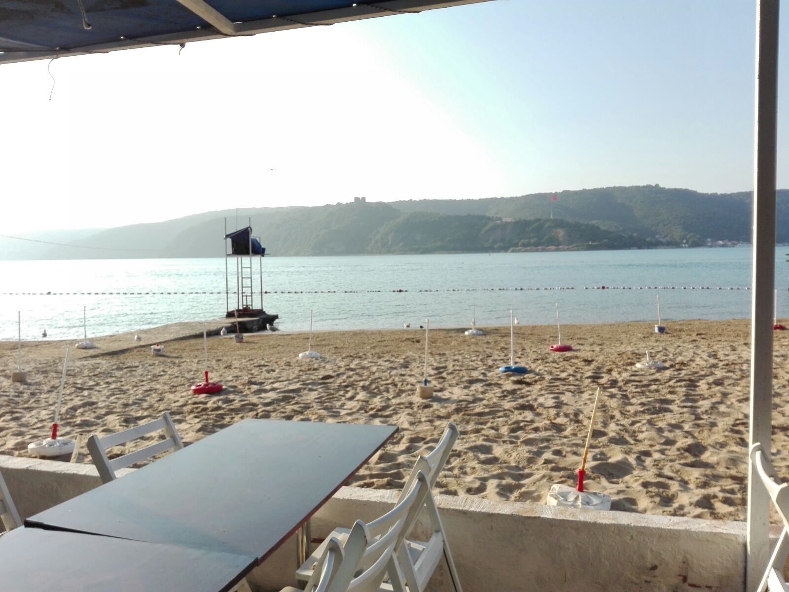 Sarıyer Altınkum plajı kıyı görünümü